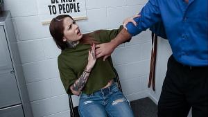 Lp Guard Stops the Milf Before She Escapes with The Stolen Merch – Liftermilf