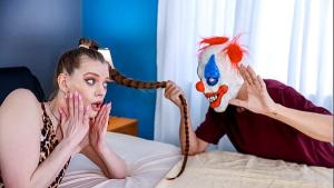 Stepson Loves Pranking His Hot Stepmom All the Times – Analkink