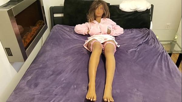 Masturbating Doll Talks Dirty While You’re Peeping! (4K-UHD)