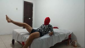 AMERICAN MAN WITH SMALL AND UGLY PENIS TRIES TO MASTURBATE HIS PENIS WITH AN INFLATABLE PLASTIC