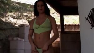 Ariana Jollee gapes her butthole