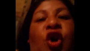 Eda la puta de temperley Badoo como se chupa las gomas terribles gomas tiene