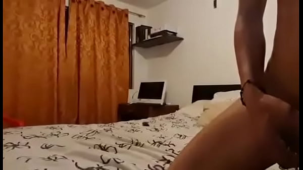 flaco joven bailando muy sexy para calrntar al discapacitado con gran verga