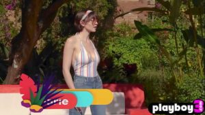 Petite Asian MILF posed after big tits MILF exposed stunning natural body