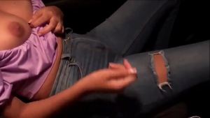 RECOJO UNA DESCONOCIDA DE 18 AÑOS EN LA CALLE Y ACEPTA FOLLAR A CAMBIO DE DINERO