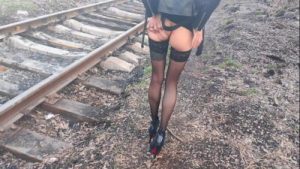 sloppy pov blowjob in a girl in a medical mask