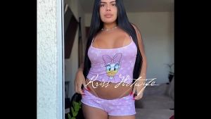 A vizinha peladinha te espera no melhor fan club!