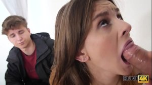 HUNT4K. Azione folle XXX di puttane i e ricchi cacciatori che pagano