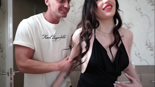 I gave Dyson to my girlfriend, and now she’s enthusiastically riding my cock. Anna Esman. Martin Spell.
