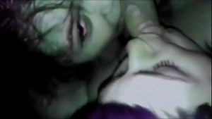 Salida con chica de Tinder, termina en trio con chicas de xvideos.