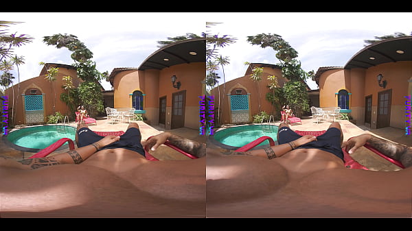 PURITY VR – I spent the day with a Stranger at The Pool