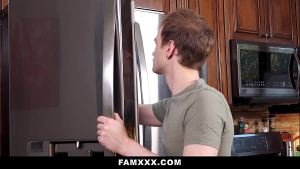 Stepsister Is Determined to Figure out Why Everybody Wants to Get in His Pants – Famxxx