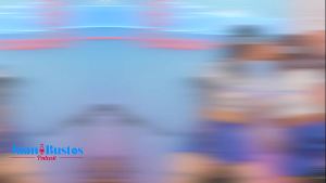 Latina lesbians in heat kiss like animals and cum trembling with pleasure.