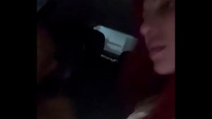 Pagando a corrida antes de entrar no mercado, o safado do motorista ainda gozou dentro