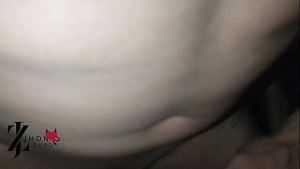 Jhonzer0 –  Tesão no Carro: Buceta Molhada e Pau Enterrado no Cu