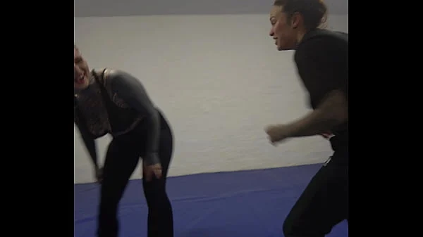 HAPPY KINKMAS EVE DAY 24 LESBIAN WRESTLING