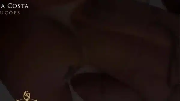 Duas loiras sensacionais transando muito