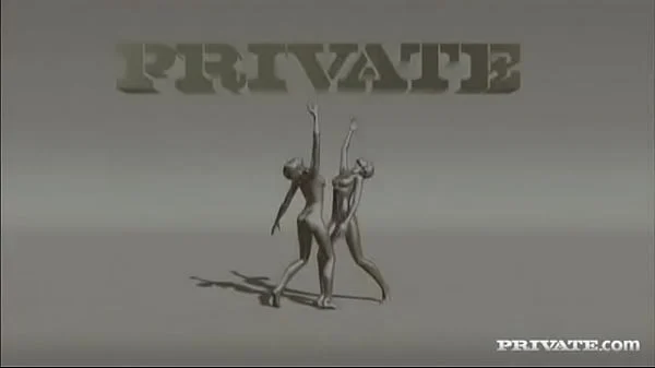 Maria Bellucci and Tera Bond Enjoy Screwing Two Guys in a MMFF Fourway