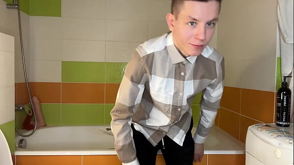 Hung Boy Smooth Body Suffering Weak Legs Load