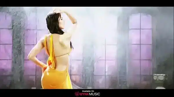 Akshay kumar and Katrina kaife feels sexy